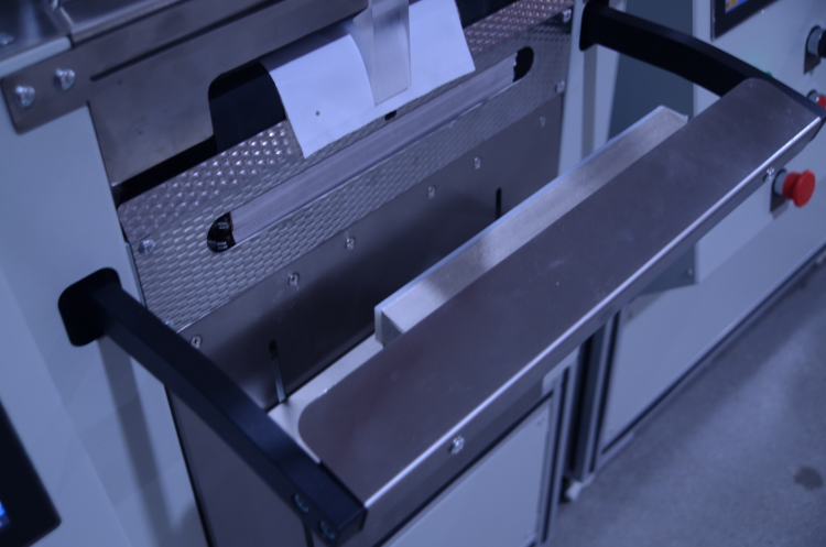 automatic packaging machine